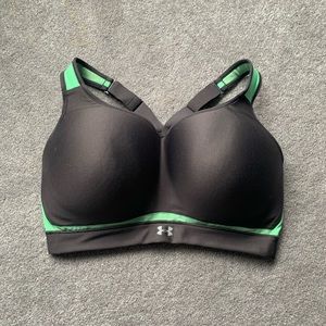 Under Armour HeatGear High Support Sports Bra